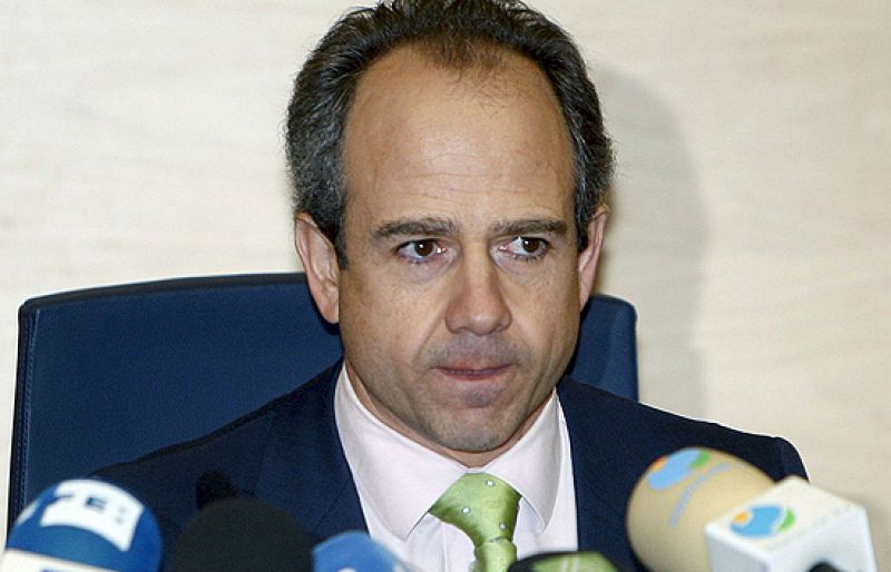 El alcalde de Boadilla dimite tras la renuncia de su ex número dos y tras ser imputado por Garzón