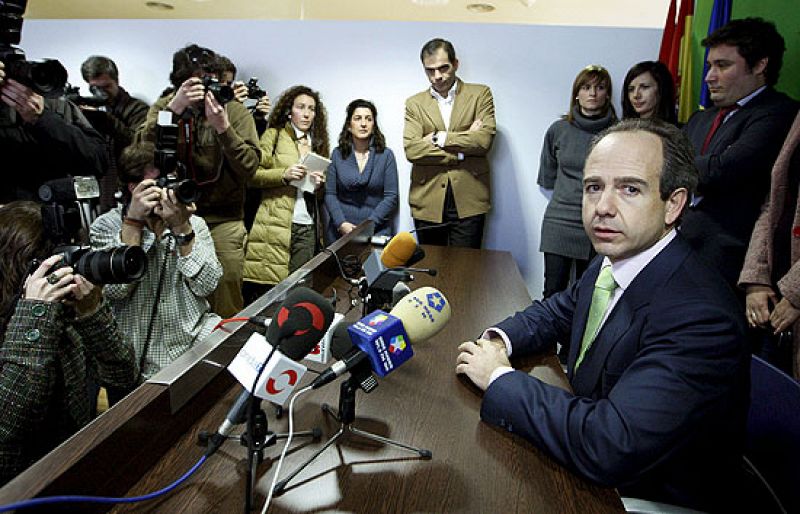 Garzón imputa ahora al alcalde de Boadilla y a 33 personas más en la trama de corrupción urbanística