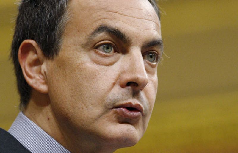 Zapatero anuncia una reducción del gasto público de 1.500 millones de euros