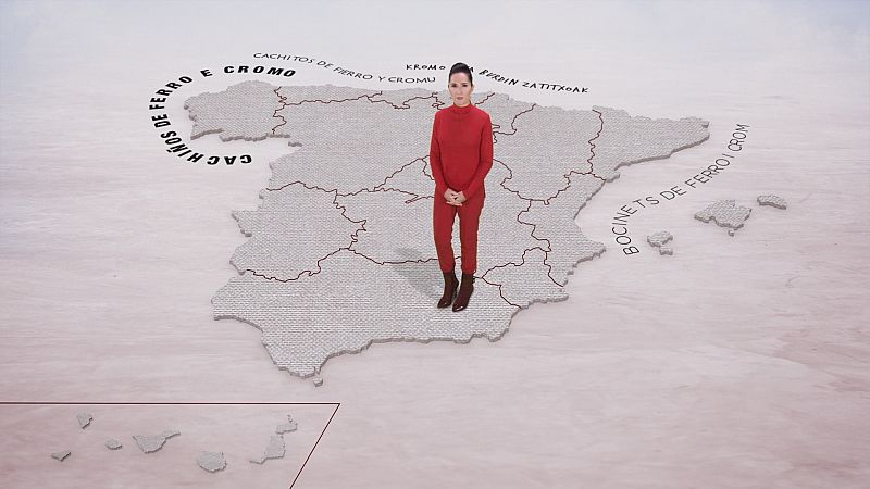 'Cachitos' se transforma en una academia de idiomas musical en 'Babel'