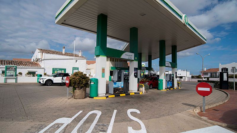 El boom de las gasolineras 'low cost' en plena crisis de Ucrania: automáticas, sin tiendas y hasta 22 céntimos menos