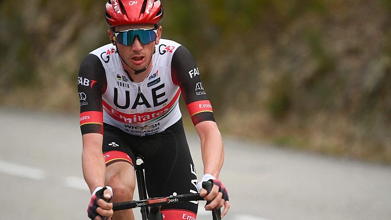 McNulty muestra su fuerza en el Macizo Central y Van Aert cede en plena ola de bajas