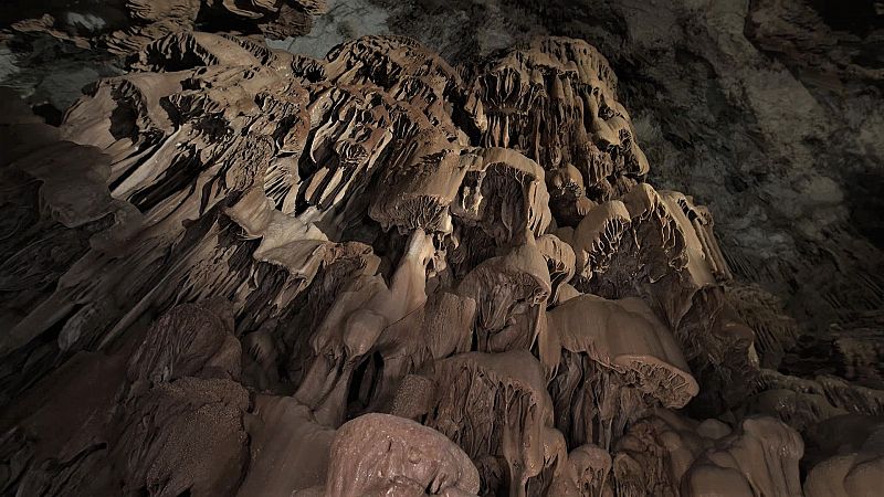Jeita, la cova més bonica del món es troba al Líban