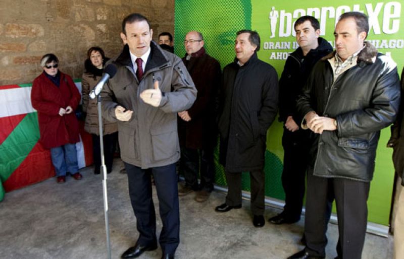 Los vascos deciden el futuro de Ibarretxe