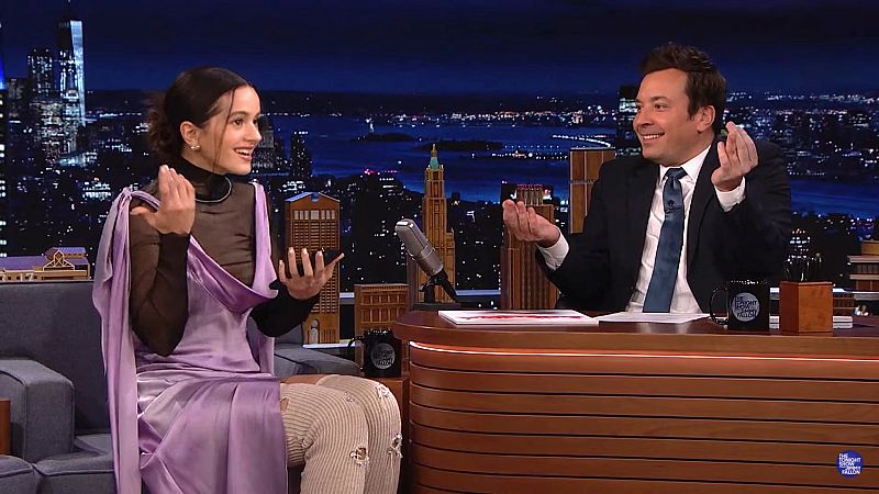 Rosalía arrasa en el show de Jimmy Fallon con su curiosa anécdota con Harry Styles: "¿Imaginas que nos está viendo?"