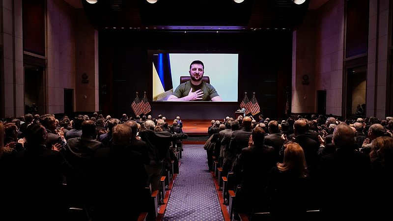 Zelenski apela a Pearl Harbor y el 11-S ante el Congreso de EE.UU.: "Os pido que hagáis más para detener a Rusia"