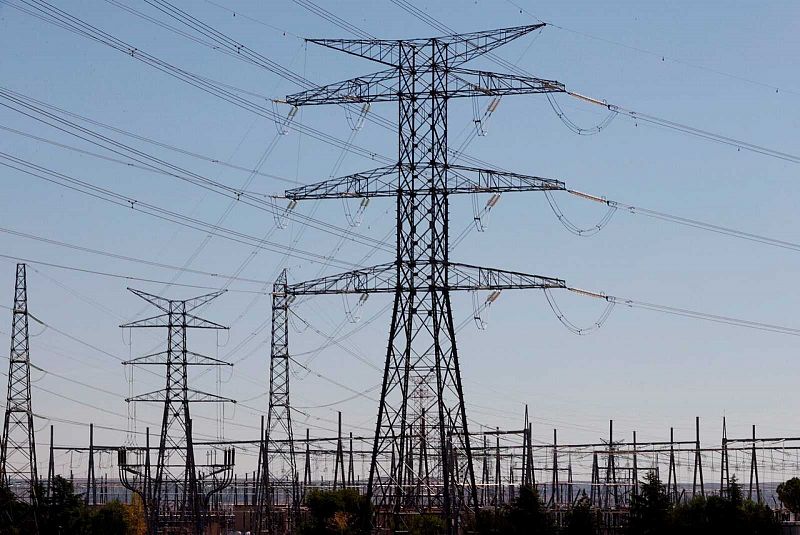 Ucrania se conecta a la red eléctrica de la UE para garantizar su suministro
