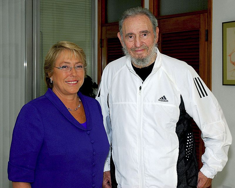 La prueba del encuentro entre la presidenta Michelle Bachelet y el mandatario Fidel Castro