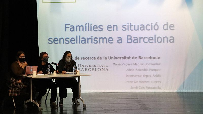 Gairebé un miler de persones dormen al ras a Barcelona