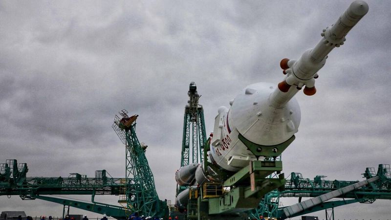 Rusia lanza la Soyuz MS-21 a la EEI con la primera tripulación únicamente rusa en 15 años