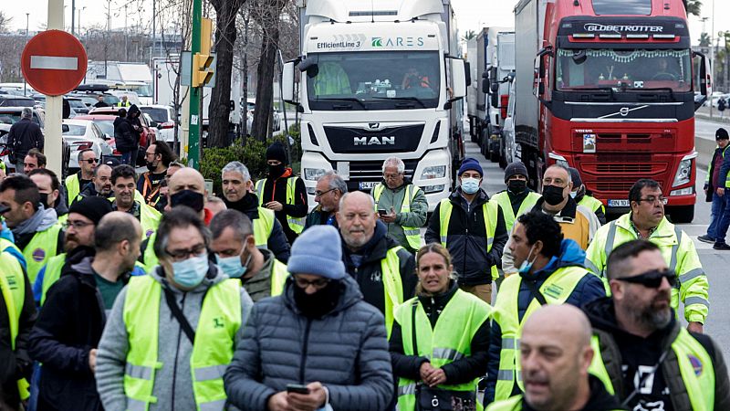 El Gobierno se reúne el lunes con los transportistas tras una semana de paro