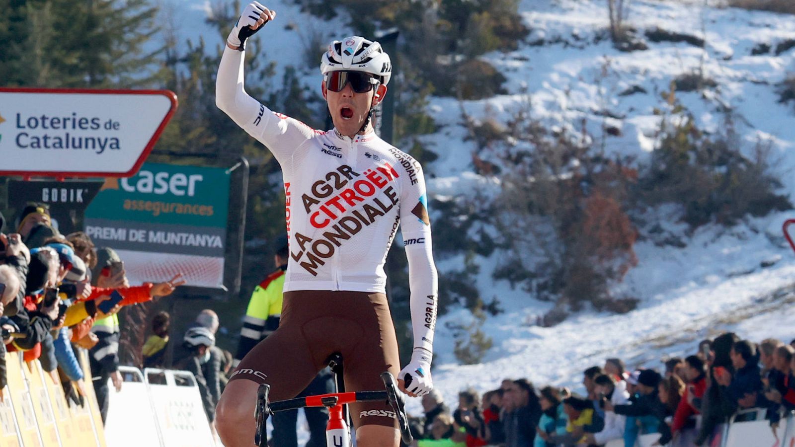 Ben O'Connor gana en La Molina y se pone líder de la Volta -- Ver ahora