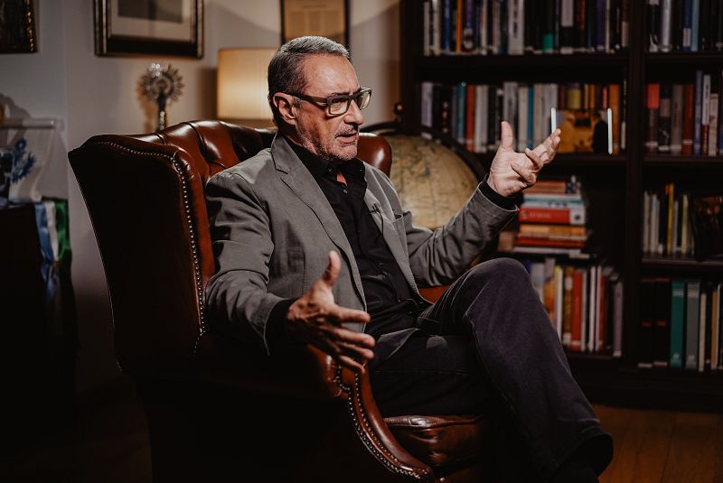 Carlos Herrera sobre el Rey Emérito: "A nadie le hace gracia salir de su casa con una maleta y dos bolsas de ropa"