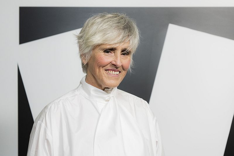 Mercedes Milá, enamorada de un actor cubano.¡Lleva su foto en el móvil!