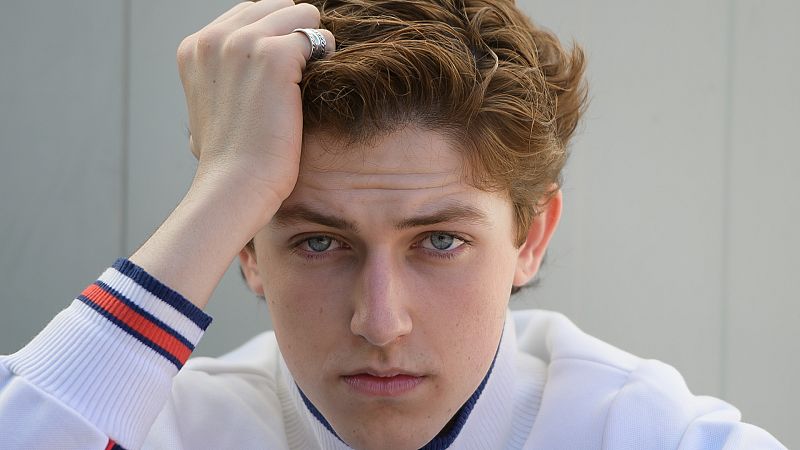 Asier Valdestilla, sobre su personaje en 'Cuéntame: "Santi va a ser el más moderno de los Alcántara"