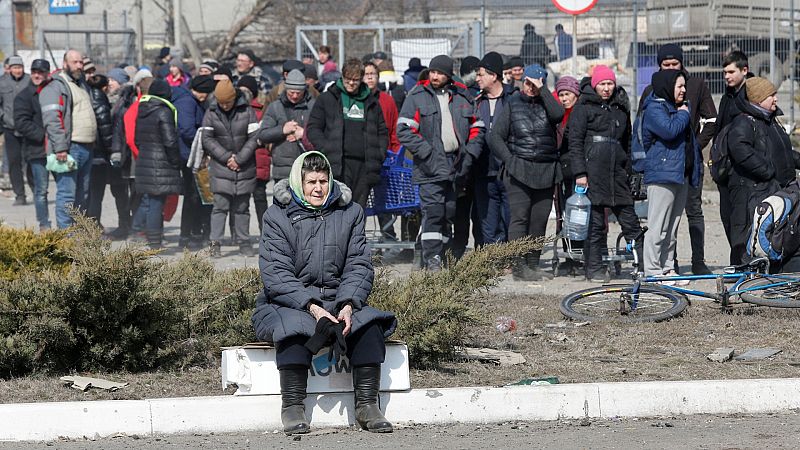 ACNUR denuncia que trece millones de personas en Ucrania no pueden escapar de zonas de conflicto
