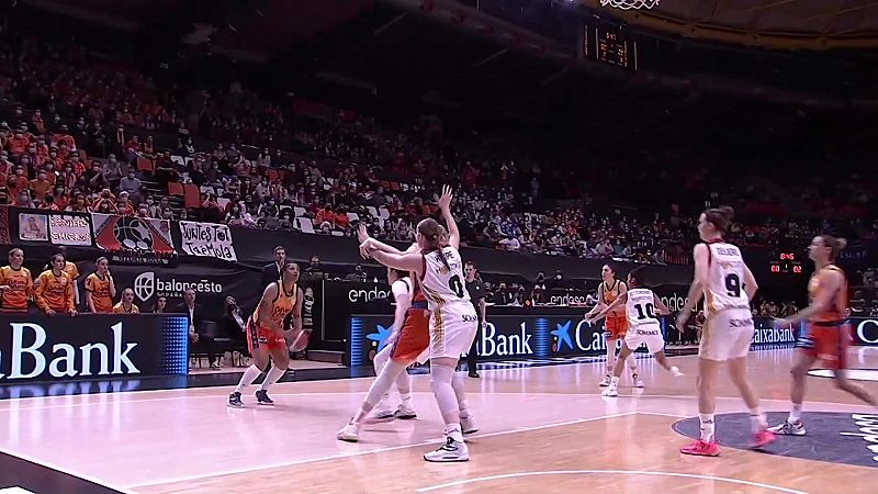 Spar Girona y Valencia Basket se verán las caras en semifinales