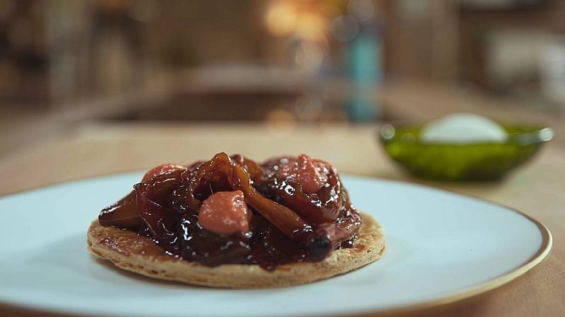 ¿Quién dijo miedo? Prueba esta receta de tarta Tatin de calçots