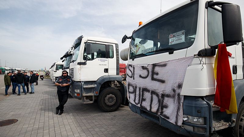 Los convocantes de los paros de transportistas piden "no decaer" y critican a quienes retoman la actividad