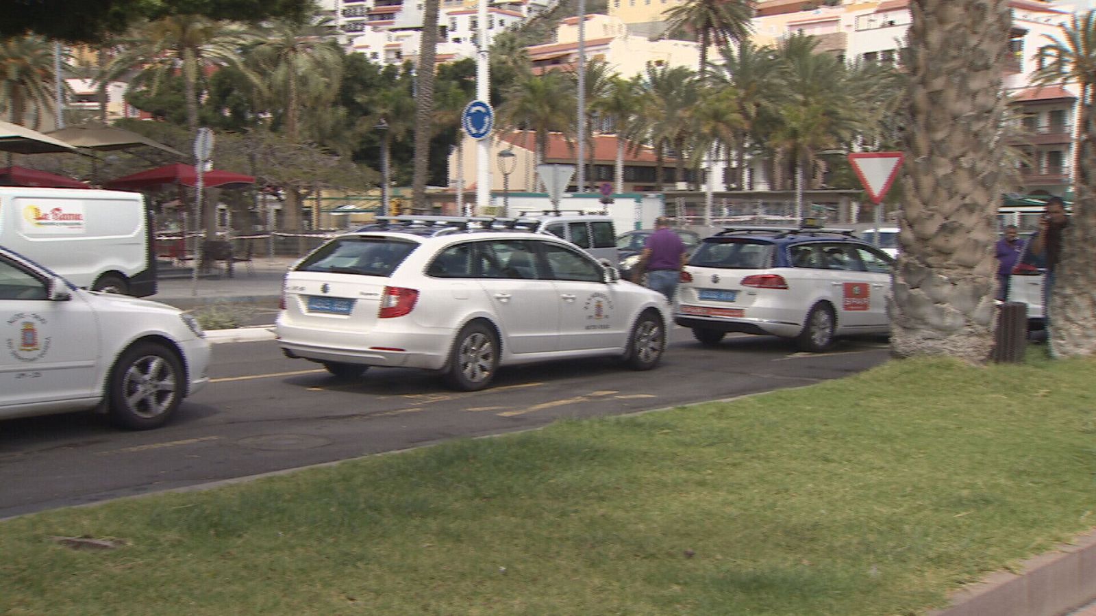 Los taxistas de La Gomera temen perder a sus clientes - Telecanarias | Ver
