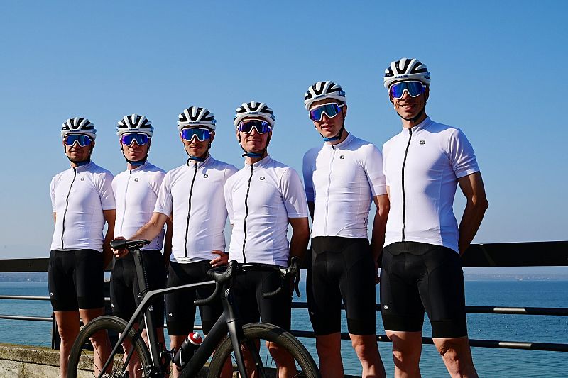 Los ciclistas del Gazprom RusVelo siguen entrenando a la espera de un nuevo patrocinador