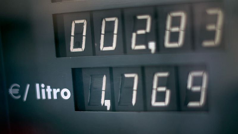 El anticipo de la rebaja de la gasolina genera muchas dudas en las estaciones y provoca el cierre de más de 100