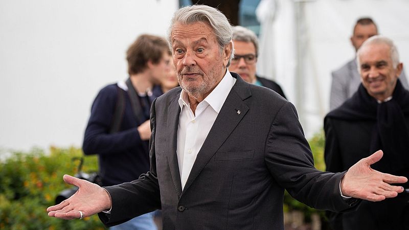 ¿Qué le pasa a Alain Delon para haber pedido el suicidio asistido?