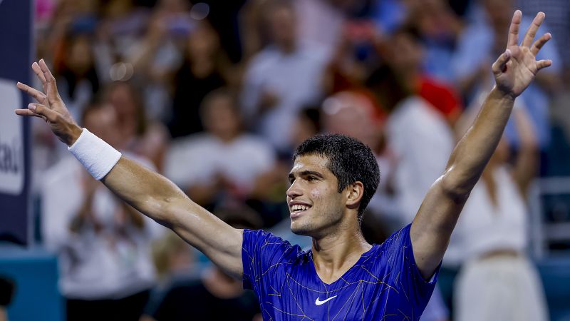 Alcaraz vence a Hurkacz y se enfrentará a Ruud en la final de Miami