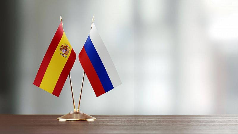 España expulsará a 27 diplomáticos rusos por presentar una "amenaza para la seguridad"