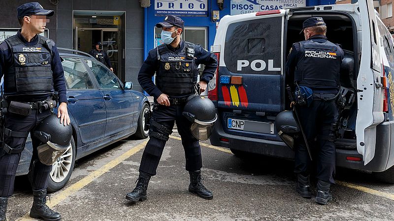 Hallan el cadáver de una menor de 14 años con heridas de arma blanca en Oviedo