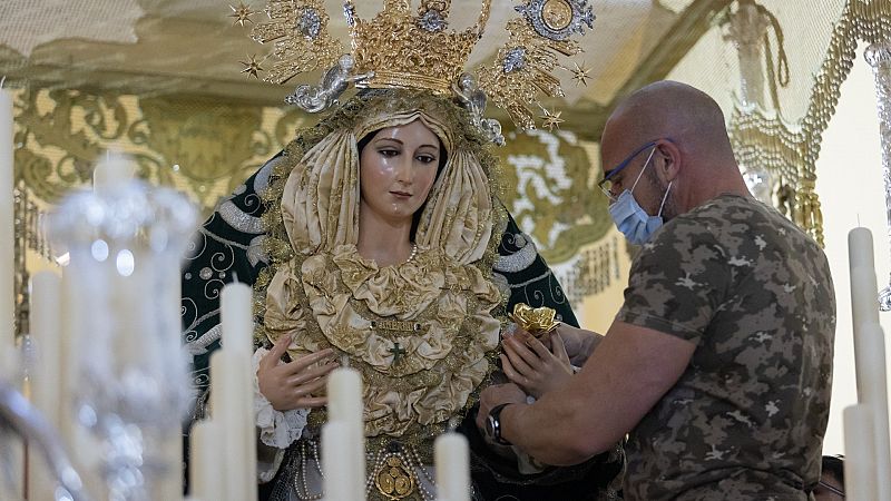 Con procesiones, sin limitaciones horarias y con turismo: la Semana Santa vuelve a la 'normalidad' tras dos años
