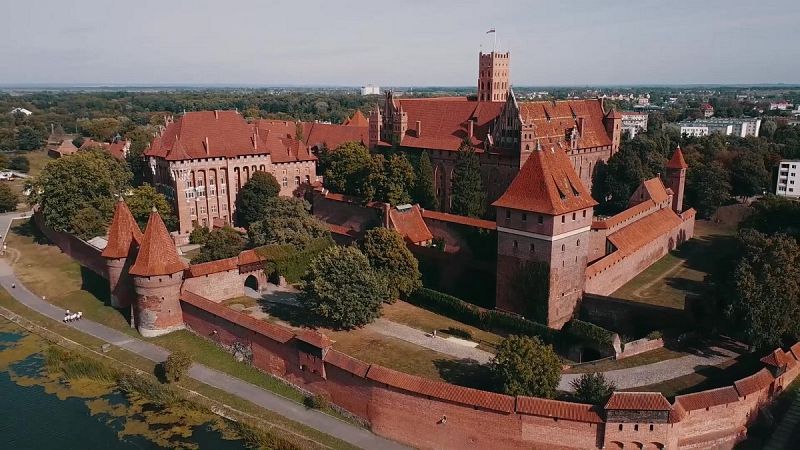 Malbork: el castell medieval de maó més gran del món es troba a Polònia