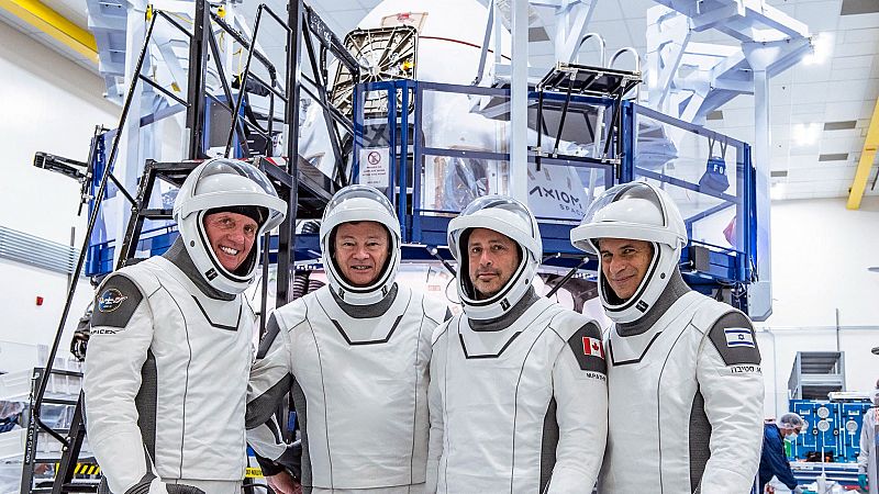 Despega con éxito la primera misión organizada por la empresa privada Space X a la Estación Espacial Internacional
