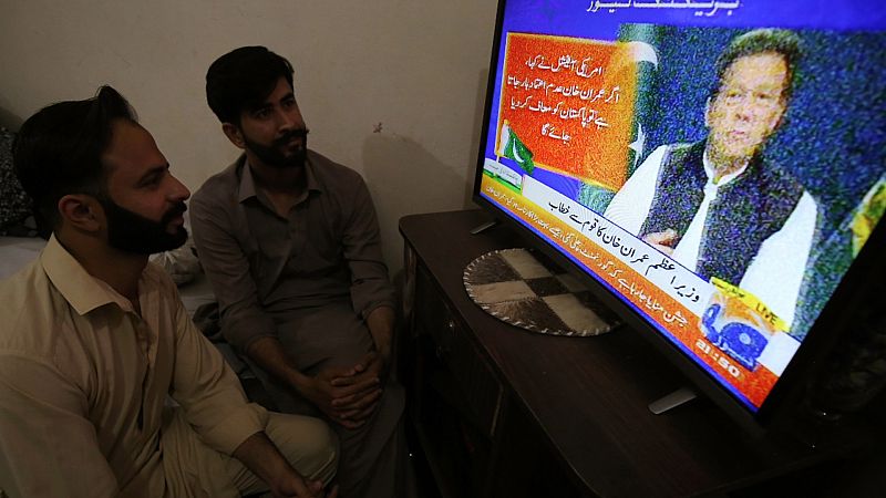 El primer ministro de Pakistán, Imran Khan, cae tras perder una moción de censura