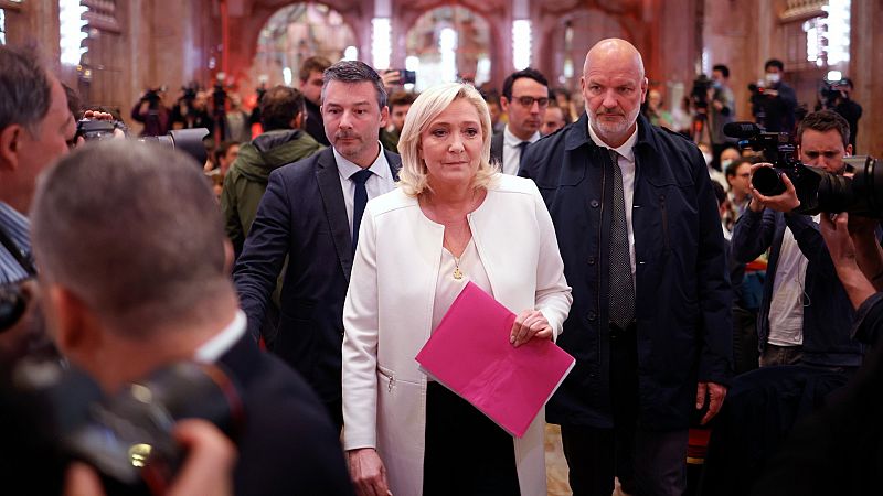Le Pen propone el acercamiento de la OTAN a Moscú y reformar la Unión Europea