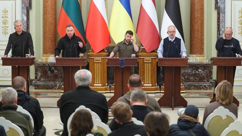 El presidente polaco califica de "terrorismo" la guerra en Ucrania y exige justicia