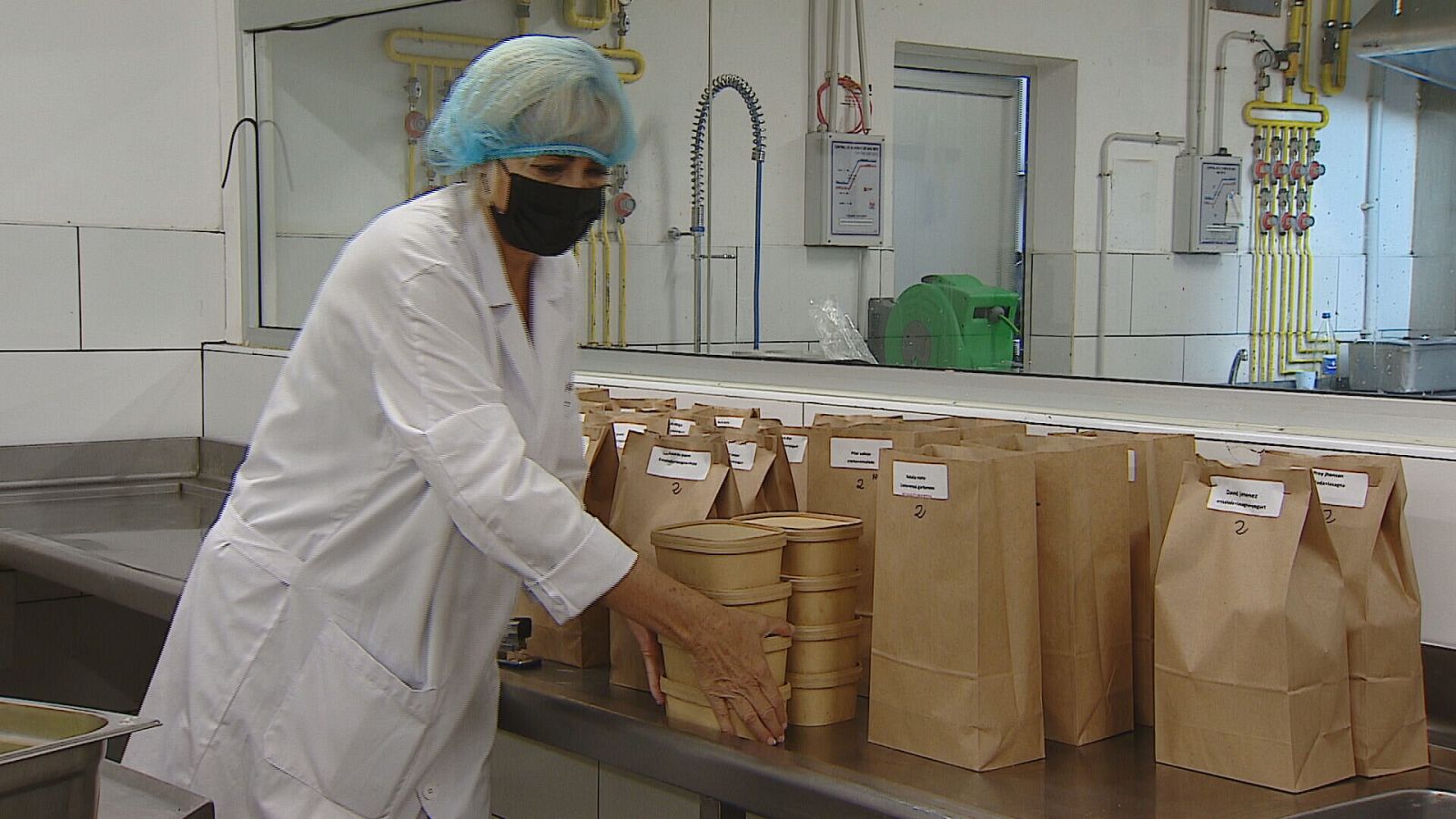 Las empresas de cáterin contemplan una subida de precio - Telecanarias | Ver