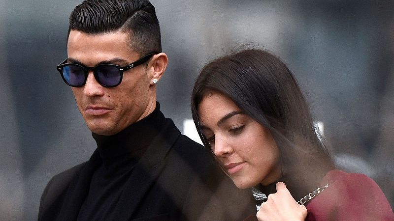 Cristiano Ronaldo y Georgina, rotos por la muerte de su bebé, reciben el cariño del mundo del deporte