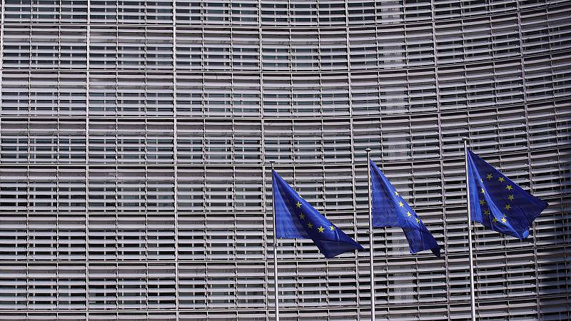 Bruselas espera que los Gobiernos examinen las alegaciones del presunto espionaje de Pegasus: "Es inaceptable"