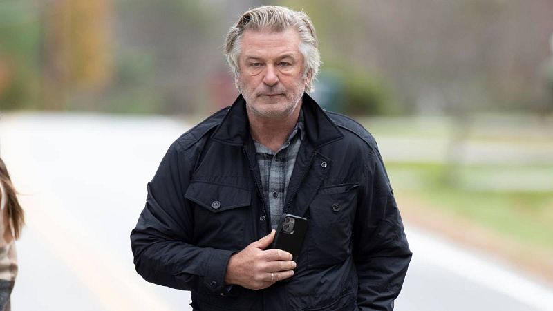 Nuevo México multa a los productores del rodaje en el que Baldwin mató a Hutchins