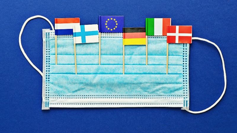 En más de la mitad de los países de la UE ya no es obligatorio el uso de la mascarilla en interiores
