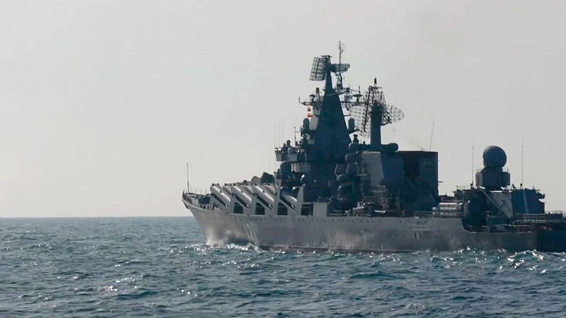 Rusia admite un muerto y 27 desaparecidos en el hundimiento del buque 'Moskva'