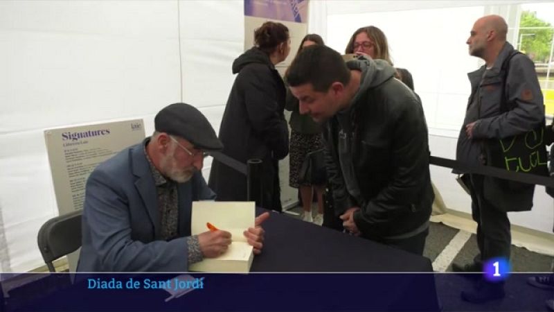 Una Diada per gaudir dels llibres i les roses