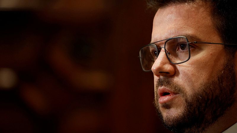 Aragonès exige la dimisión de Robles al verla "incapacitada políticamente" para gestionar el "escándalo de espionaje"
