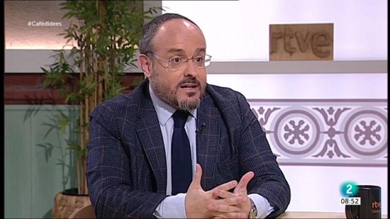 Alejandro Fernández: "Robles no ha de dimitir, ha de canviar de socis"