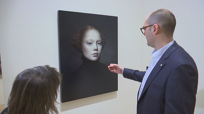Unha exposición xunta a creadoras de primeira liña dos séculos XX e XXI non recoñecidas abondo por seren mulleres