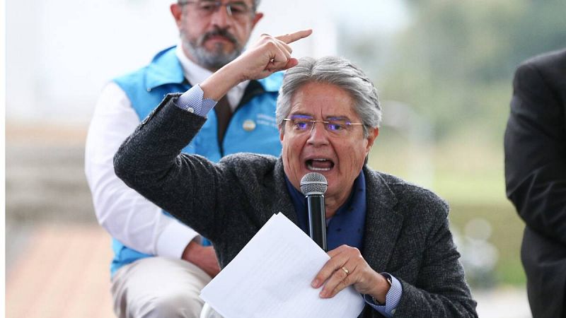 El presidente de Ecuador pierde a cuatro miembros de su gabinete en 48 horas