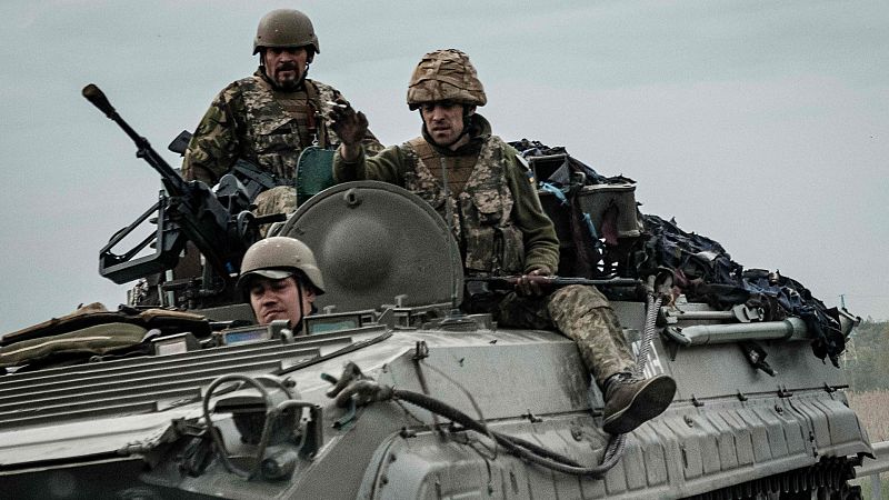 La ofensiva rusa en el Donbás continúa mientras Ucrania trata de evacuar a los civiles de Azovstal