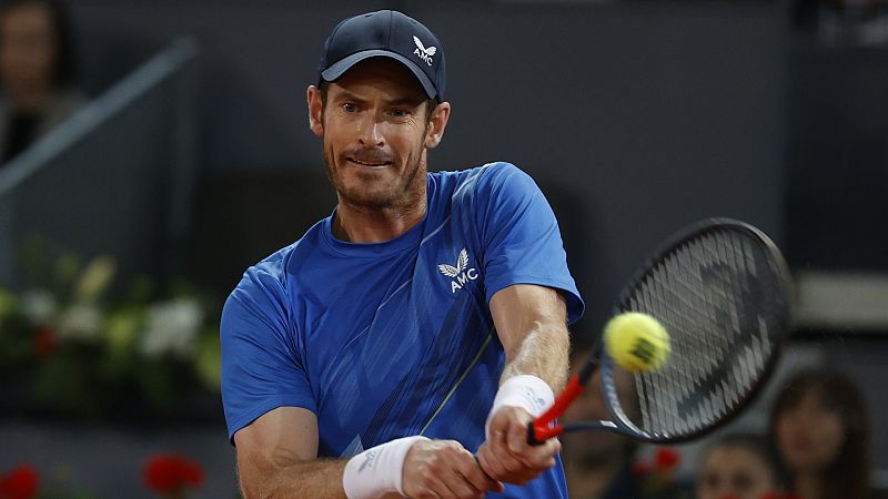 Murray se lleva el duelo ante Thiem y avanza a segunda ronda