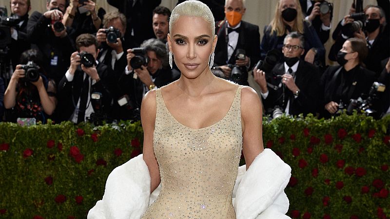 Kim Kardashian luce el vestido con el que Marilyn Monroe cantó el cumpleaños feliz a Kennedy